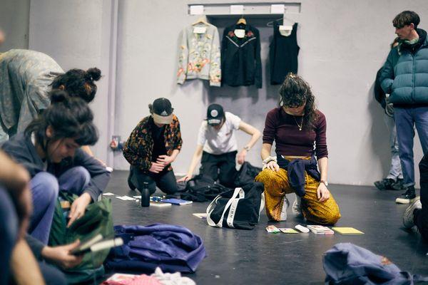 Workshop aux Laboratoires d'Aubervilliers en avril 2023 dans le cadre du festival Hors Limites (image : Charlène Yves). Workshop aux Laboratoires d'Aubervilliers en avril 2023 dans le cadre du festival Hors Limites (image : Charlène Yves).